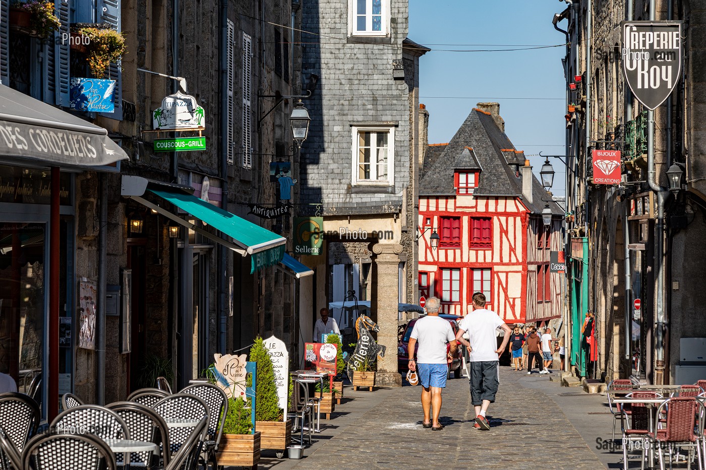 MAISONS MEDIEVALES DU XV EME SIECLE, RUE DE LA LAINERIE, DINAN, COTES-D'AMOR, BRETAGNE, FRANCE 