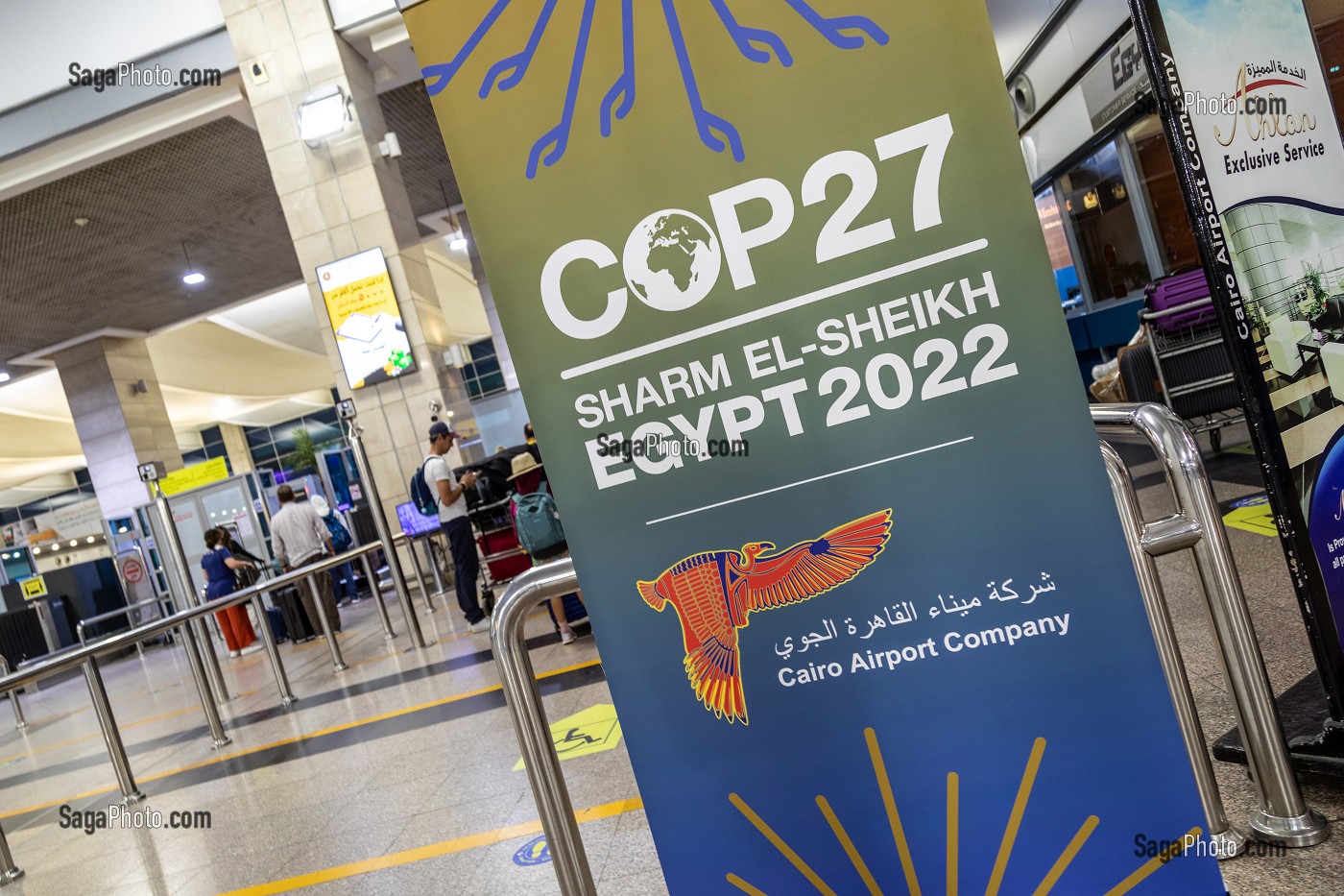 KAKEMONO DE LA COP27 A L'AEROPORT, LE CAIRE, EGYPTE, AFRIQUE 
