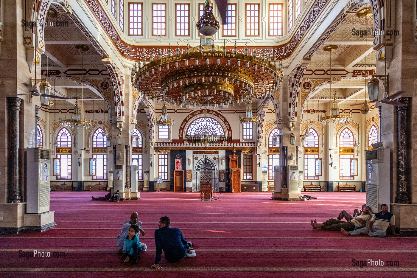 INTERIEUR DE LA MOSQUEE AL MINA (EL MINA), HURGHADA, EGYPTE, AFRIQUE 