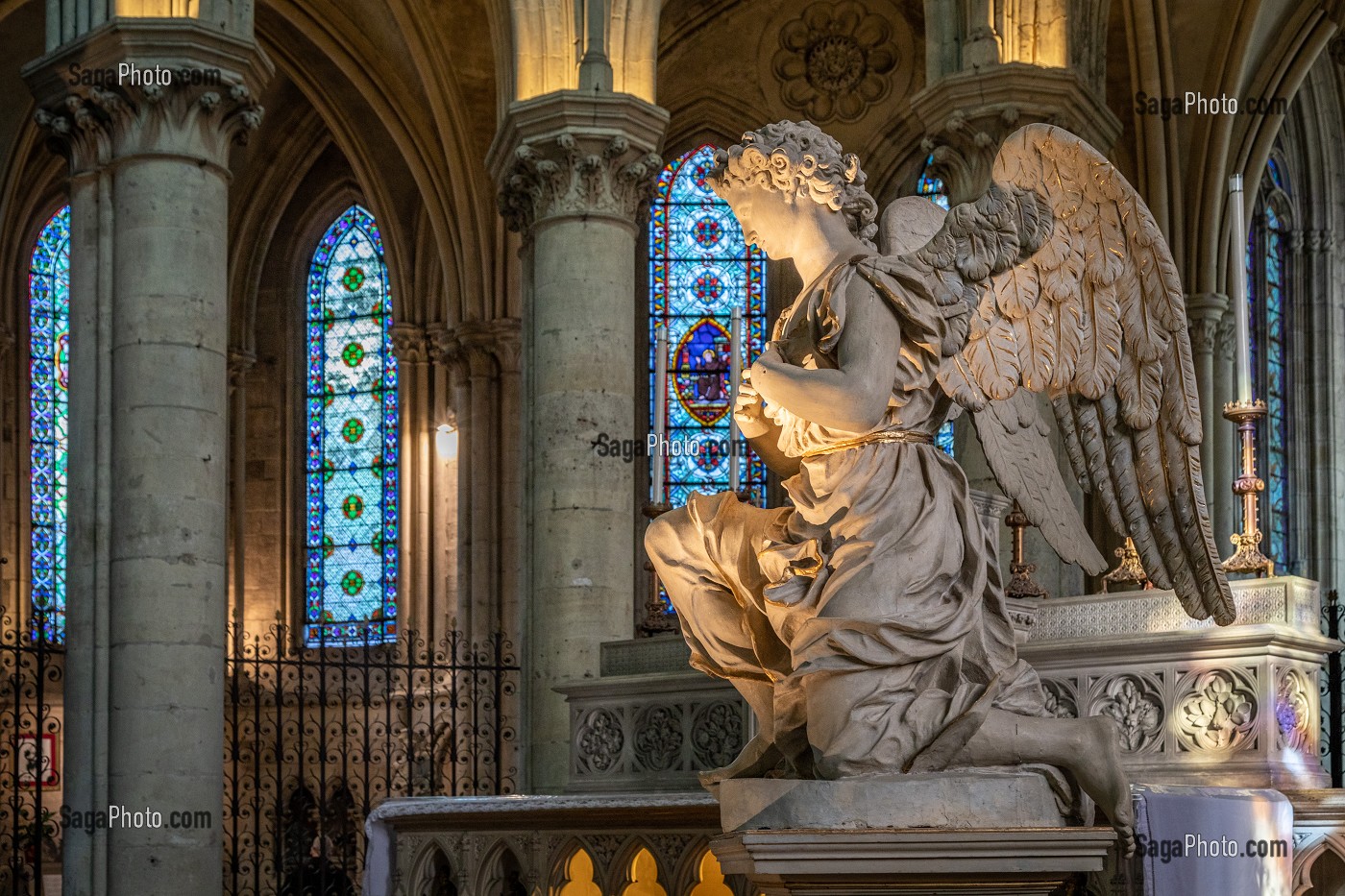 UN DES ANGES DU CHOEUR DE LA CATHEDRALE SAINT-PIERRE DE LISIEUX, PAYS D'AUGE, NORMANDIE, FRANCE 