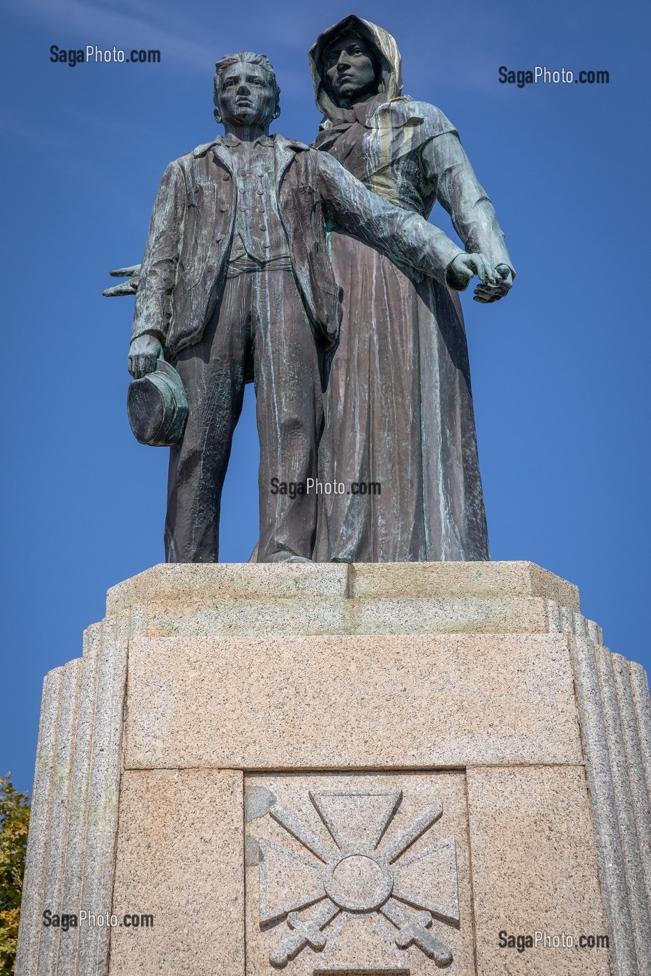 MONUMENT AUX MORTS DE LA PLACE SAINT-NICOLAS A BASTIA