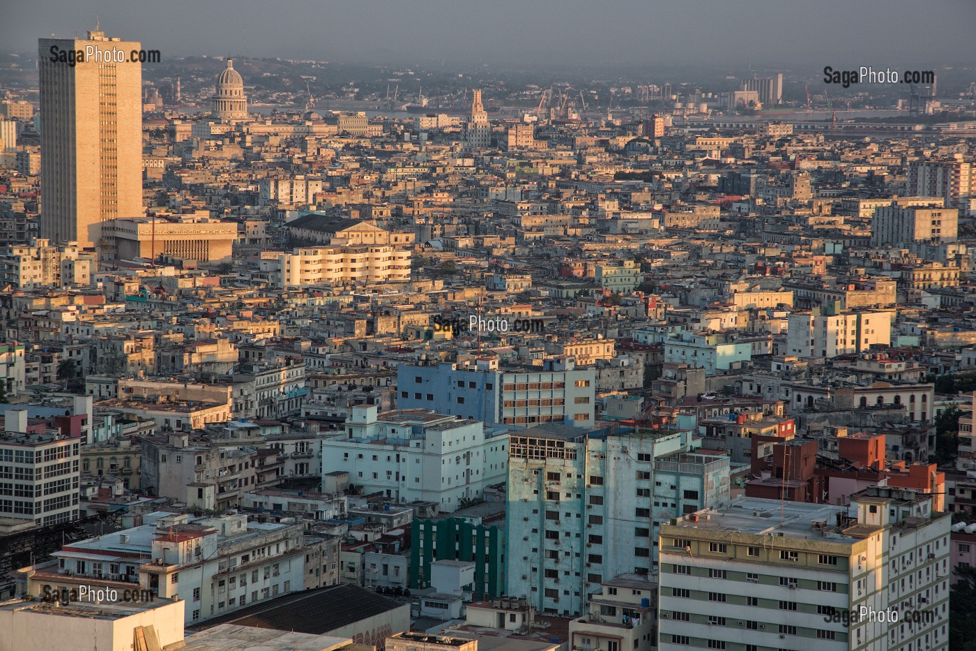 VUE SUR LE QUARTIER DE LA HABANA CENTRO DEPUIS LA TORRE, LA PLUS GRANDE TOUR DE LA HAVANE, CUBA, CARAIBES 