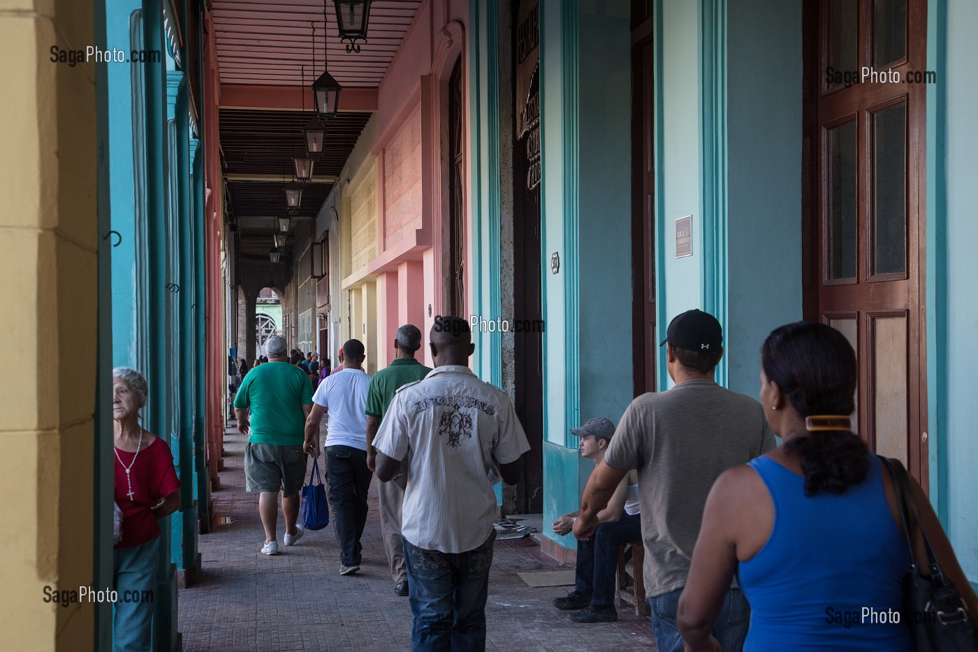 ARCADES DEVANT LE PASEO DE MARTI, LA HAVANE, CUBA, CARAIBES 