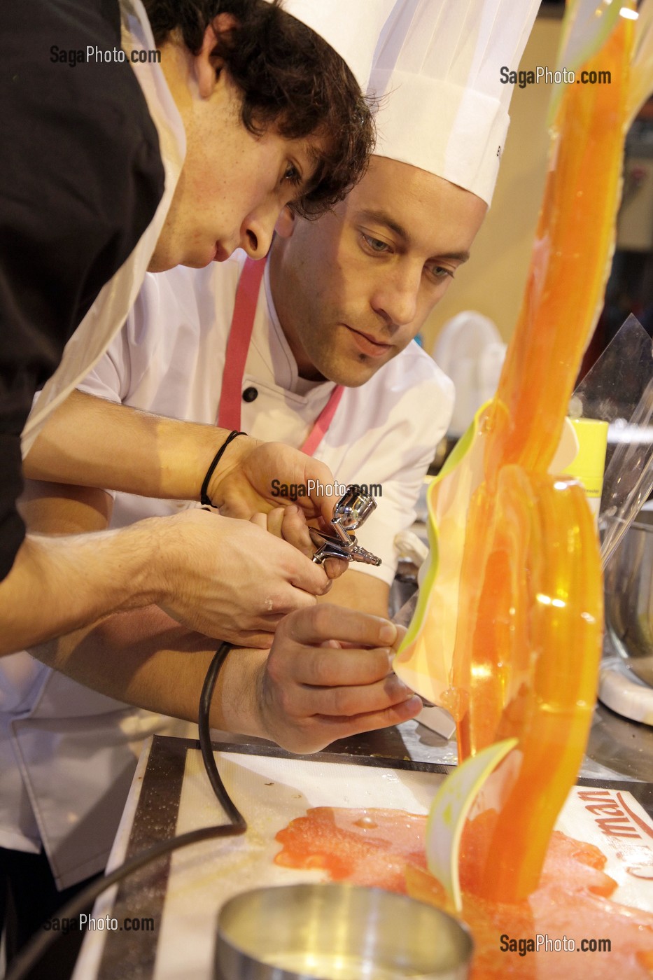PATISSIER, OLYMPIADES DES METIERS DE BRETAGNE, FRANCE 