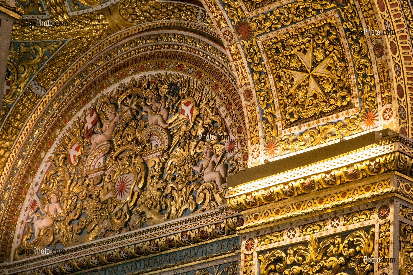 DETAIL DE DORURES, INTERIEUR DE LA CO CATHEDRALE SAINT JEAN, LA VALETTE, MALTE 