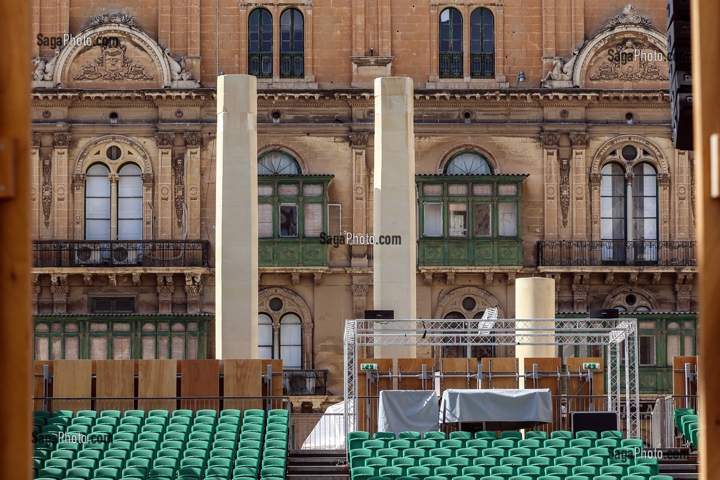 OPERA A CIEL OUVERT OEUVRE DE RENZO PIANO SUR LES RUINES DE L'OPERA ROYAL, LA VALETTE, MALTE 