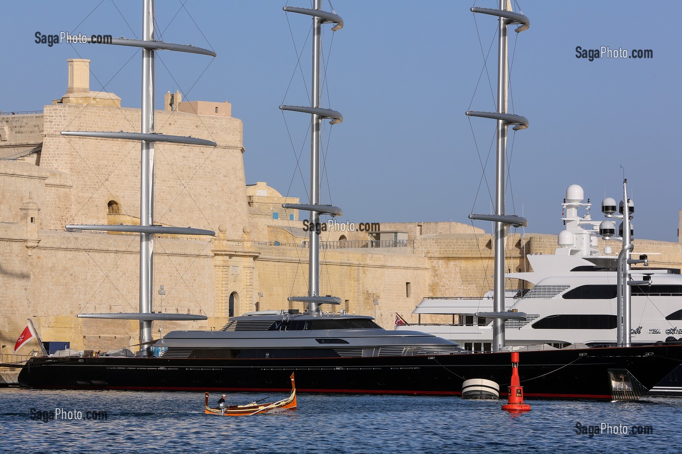 DGHAJSA, BATEAU TAXI, MARINA DE VITTORIOSA, YACHTS GRAND PORT DE LA VALETTE, FORT SANT ANGELO, FORT SAINT ANGE, BIRGU, VITTORIOSA, MALTE 