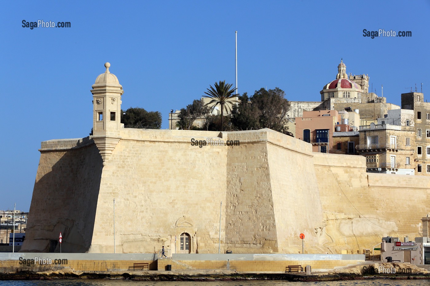 REMPARTS DE FLORIANA. LA TOUR DE GUET DE SENGLEA, DU SAFE HAVEN GARDENS, DECOREE DE L'OEIL ET L'OREILLE DE L'ORDRE DES CHEVALIERS DE MALTE, MALTE 