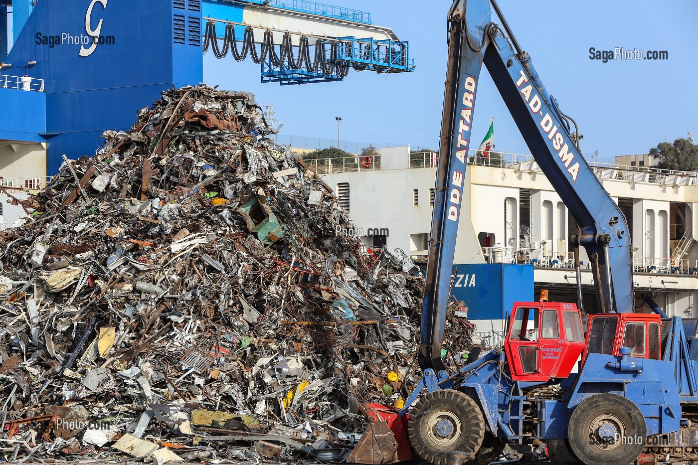 RECUPERATION, RECYCLAGE DE METAL, GRAND PORT DE LA VALETTE, MALTE 