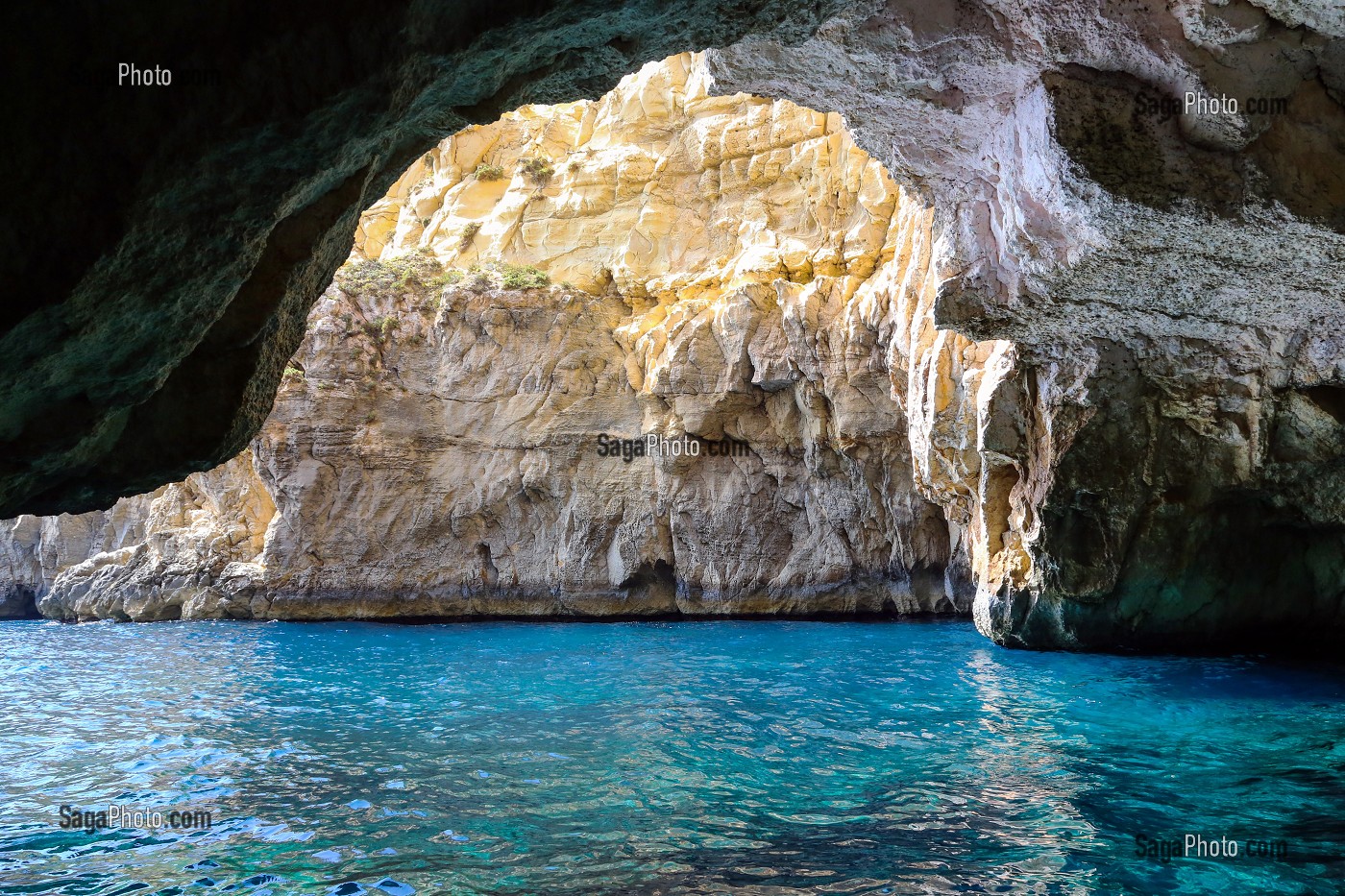 GROTTE BLEUE, GROTTE MARITIME DE 43 METRES DE LONGUEUR, PRES DE WIED IZ ZURRIEQ, DANS LE SUD OUEST DE MALTE 