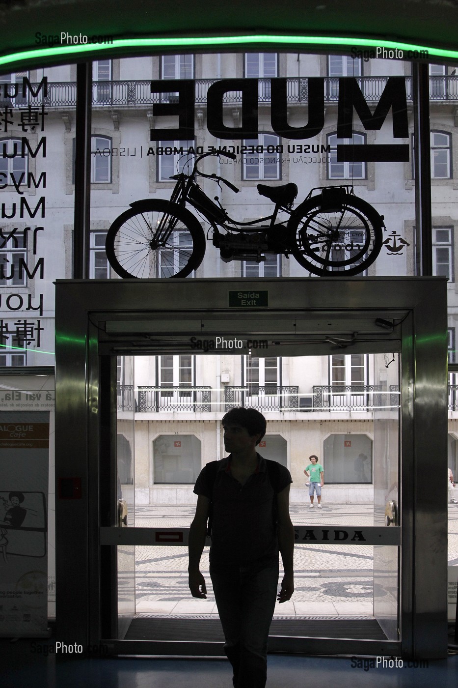 ENTREE DU MUDE, MUSEE DU DESIGN ET DE LA MODE (MUSEU DO DESIGN E DA MODA), QUARTIER DE LA BAIXA, CENTRE-VILLE DE LISBONNE, PORTUGAL 