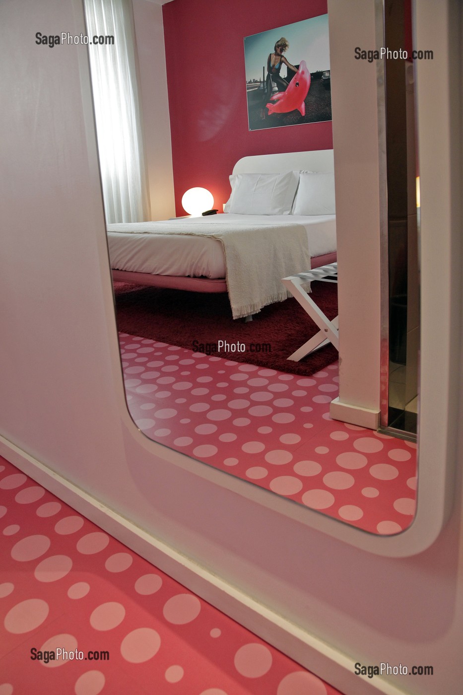 CONCEPT 'POP', CHAMBRE DE L'INTERNACIONAL (INTERNATIONAL) DESIGN HOTEL, ETABLISSEMENT OU CHAQUE ETAGE AFFICHE UN THEME ET UN CARACTERE UNIQUE, PLACE ROSSIO, LISBONNE, PORTUGAL 