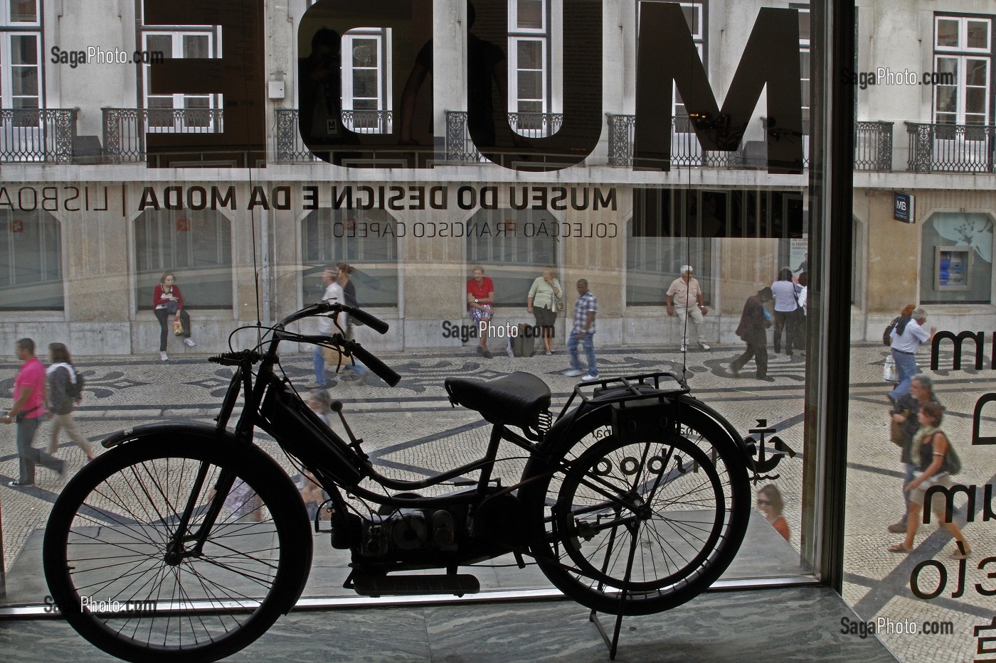 ENTREE DU MUDE, MUSEE DU DESIGN ET DE LA MODE (MUSEU DO DESIGN E DA MODA), QUARTIER DE LA BAIXA, CENTRE-VILLE DE LISBONNE, PORTUGAL 