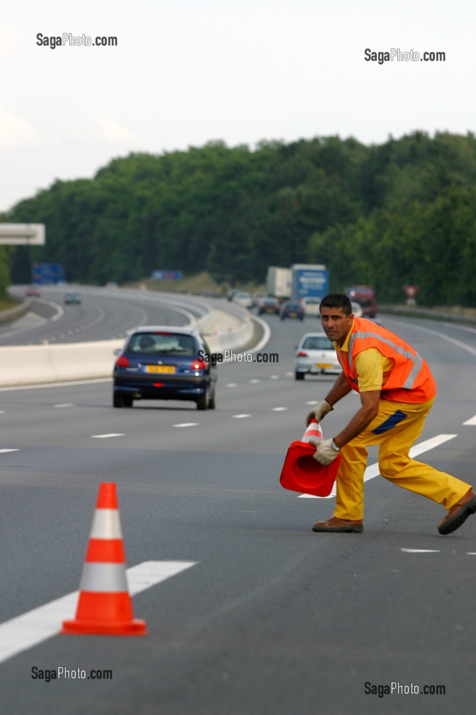 DEBALISAGE POUR VEHICULE EN PANNE SUR BAU, PATROUILLEUR AUTOROUTE A6, SEINE ET MARNE (77) 