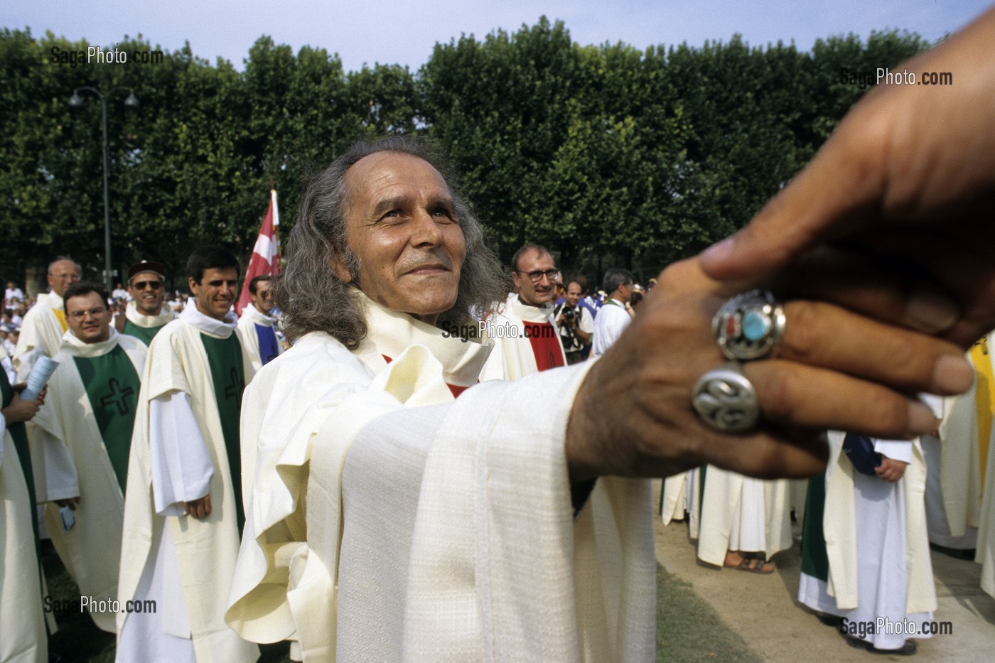 PERE GUY GILBERT, PRETRE EDUCATEUR, 'LE CURE DES LOUBARDS' 