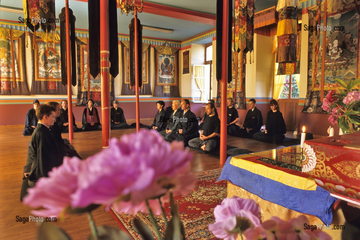 CENTRE BOUDDHISTE, SEMINAIRE ZEN, DACHANG VAJRADHARA-LING, CENTRE D'ETUDE ET DE PRATIQUE DU BOUDDHISME TIBETAIN, DOMAINE DU CHATEAU D'OSMONT, AUBRY LE PANTHOU, ORNE (61), FRANCE 