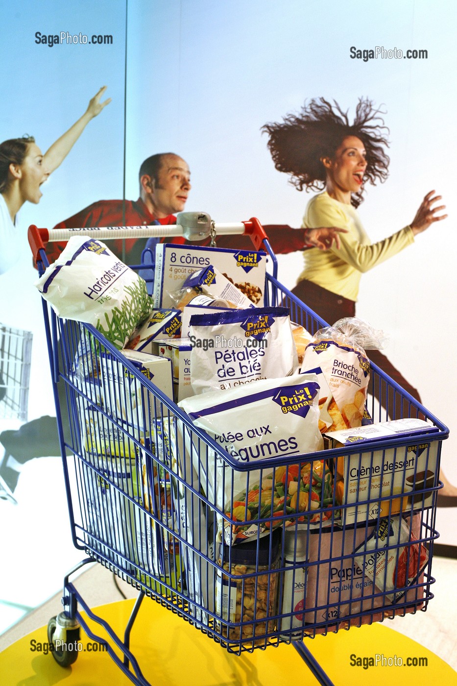 CHARIOT, CADDIE DE SUPERMARCHE ET PRODUITS 'LE PRIX GAGNANT',  MARQUE LEADER PRICE, GROUPE CASINO 