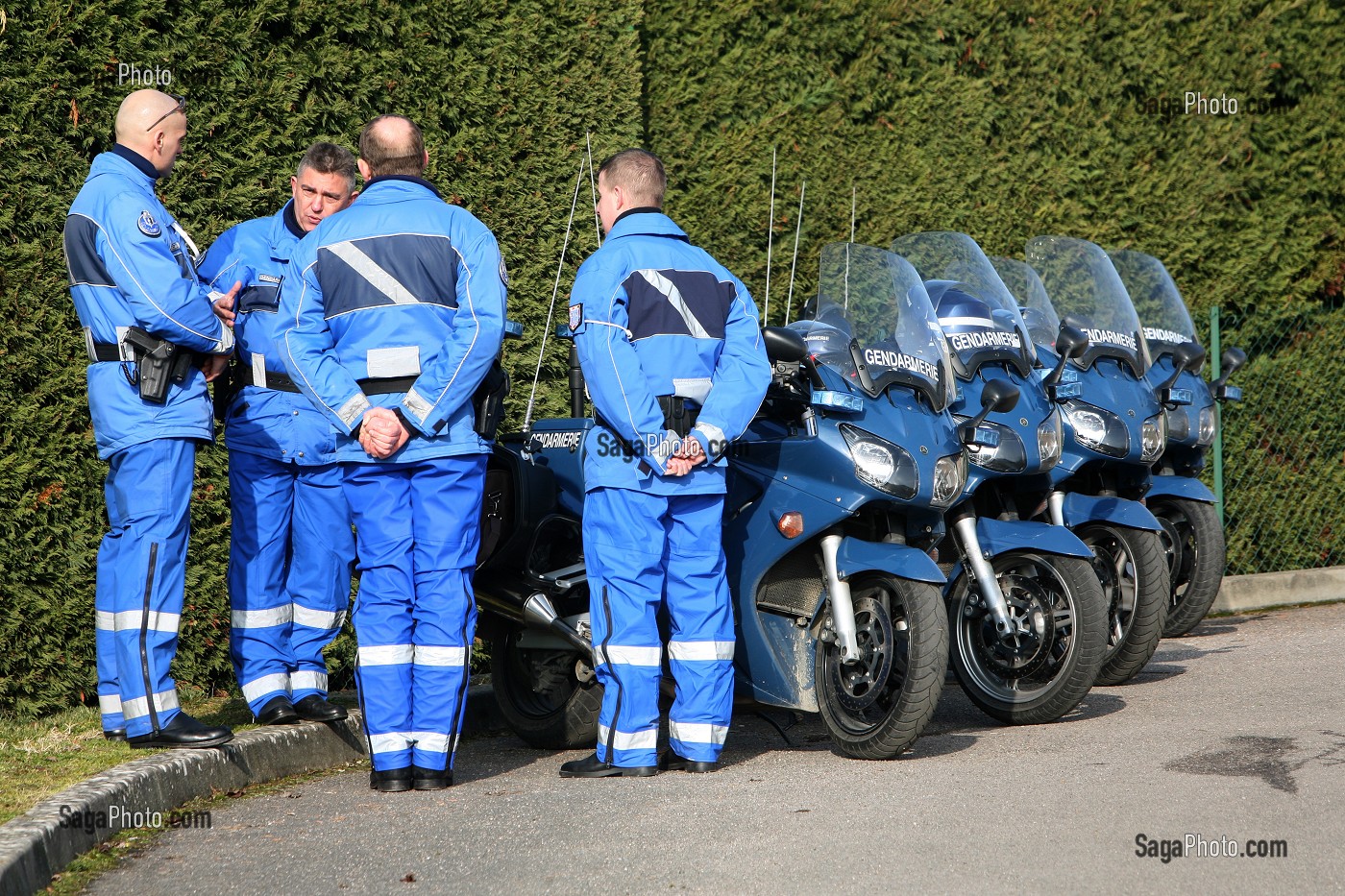 MOTARDS ET MOTOS DE LA GENDARMERIE NATIONALE 