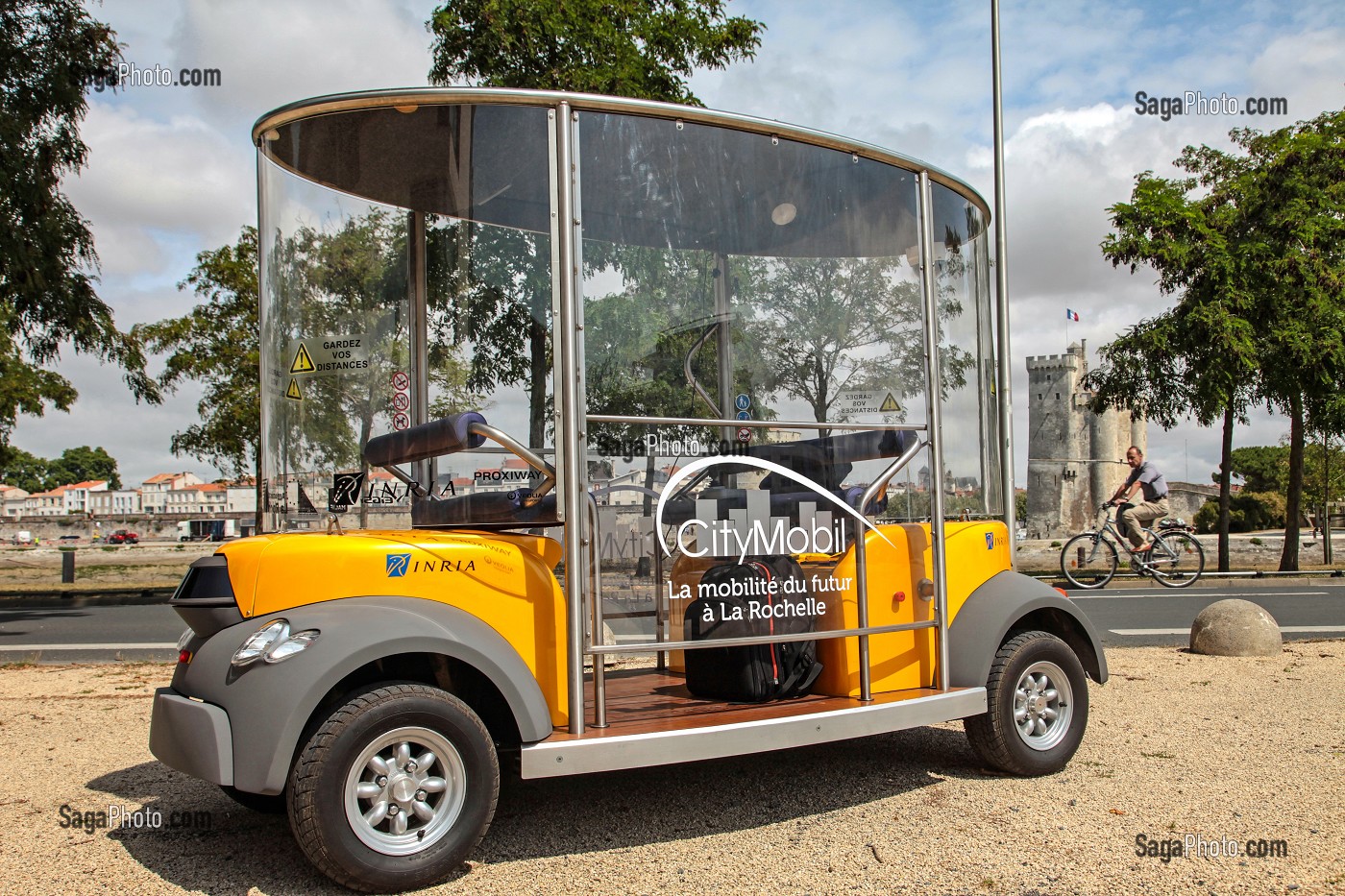 PROJET CITYMOBIL, VEHICULE ELECTRIQUE AUTOMATISE CYBUS, LA VILLE DE LA ROCHELLE TESTE EN CONDITION REELLE DES PROTOTYPES DE TRANSPORTS URBAIN ELECTRIQUE SANS CONDUCTEUR, LA ROCHELLE, CHARENTE-MARITIME, POITOU-CHARENTE, NOUVELLE-AQUITAINE, FRANCE 