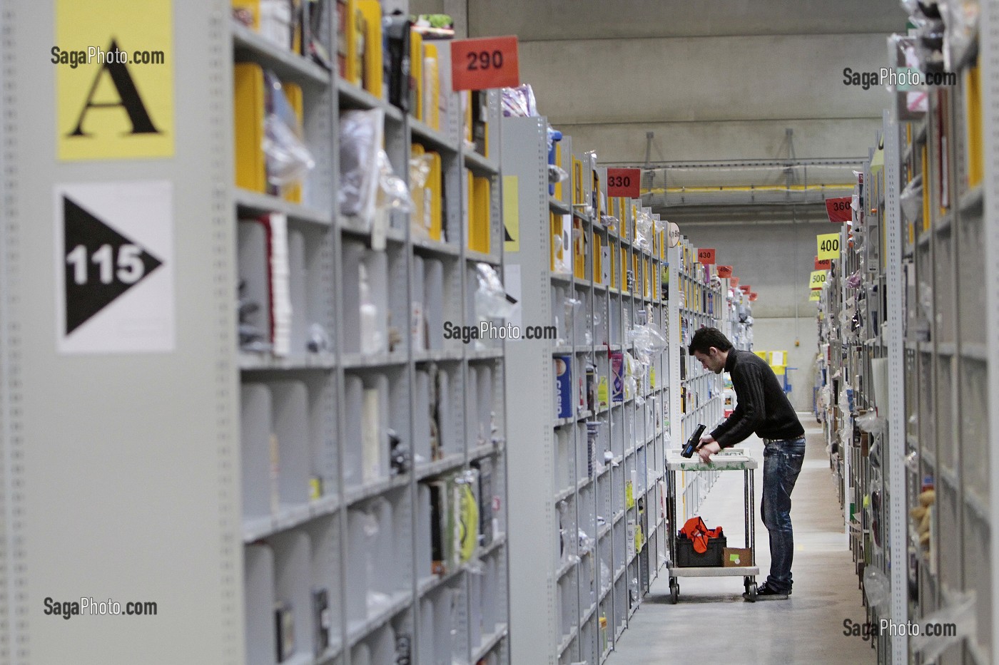 PLATEFORME LOGISTIQUE DE LA SOCIETE AMAZON 
