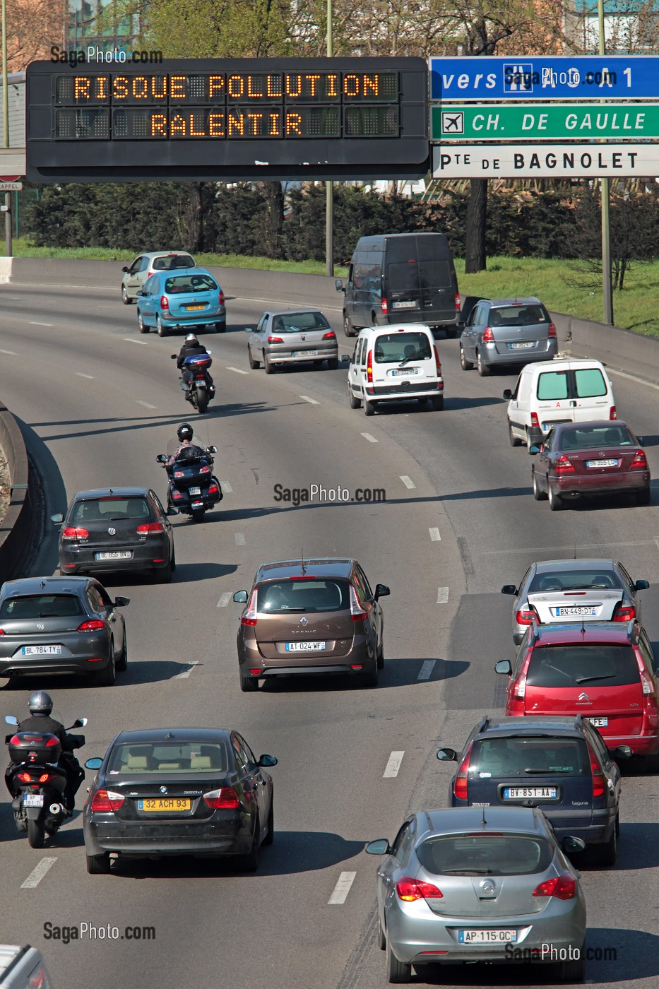 CIRCULATION SUR LE PERIHERIQUE PARISIEN, POLLUTION URBAINE 
