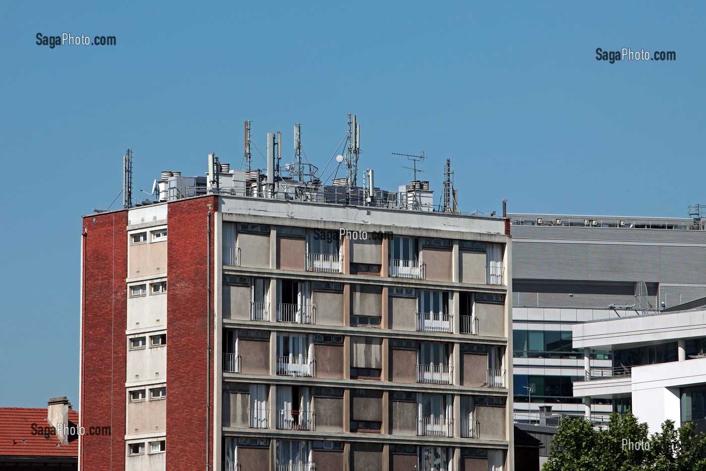 ANTENNES ET TELEPHONIE MOBILE, FRANCE 