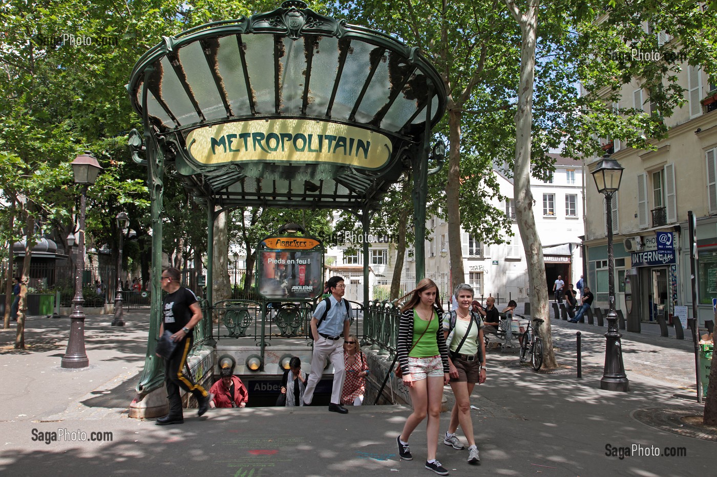 BUTTE MONTMARTRE, PARIS, FRANCE 