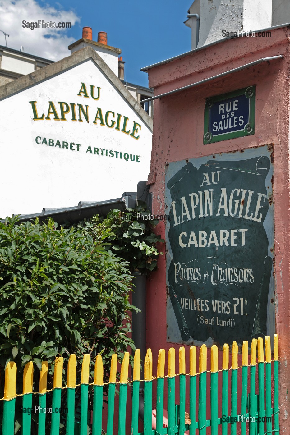 BUTTE MONTMARTRE, PARIS, FRANCE 