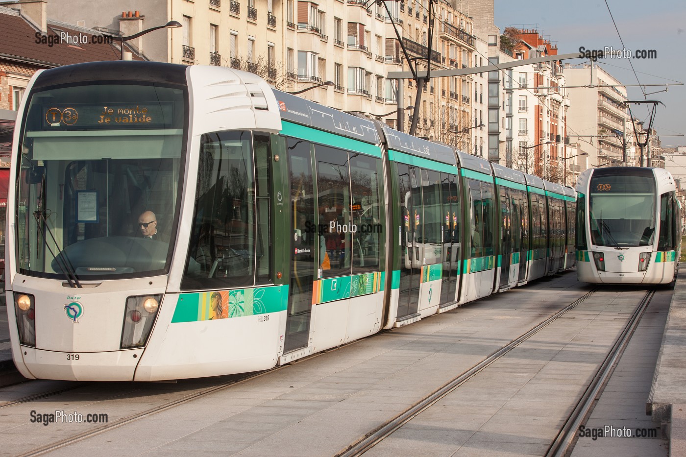 TRAMWAY, STATION DE TRAMWAY, LIGNE T3A, PORTE DE CHARENTON 