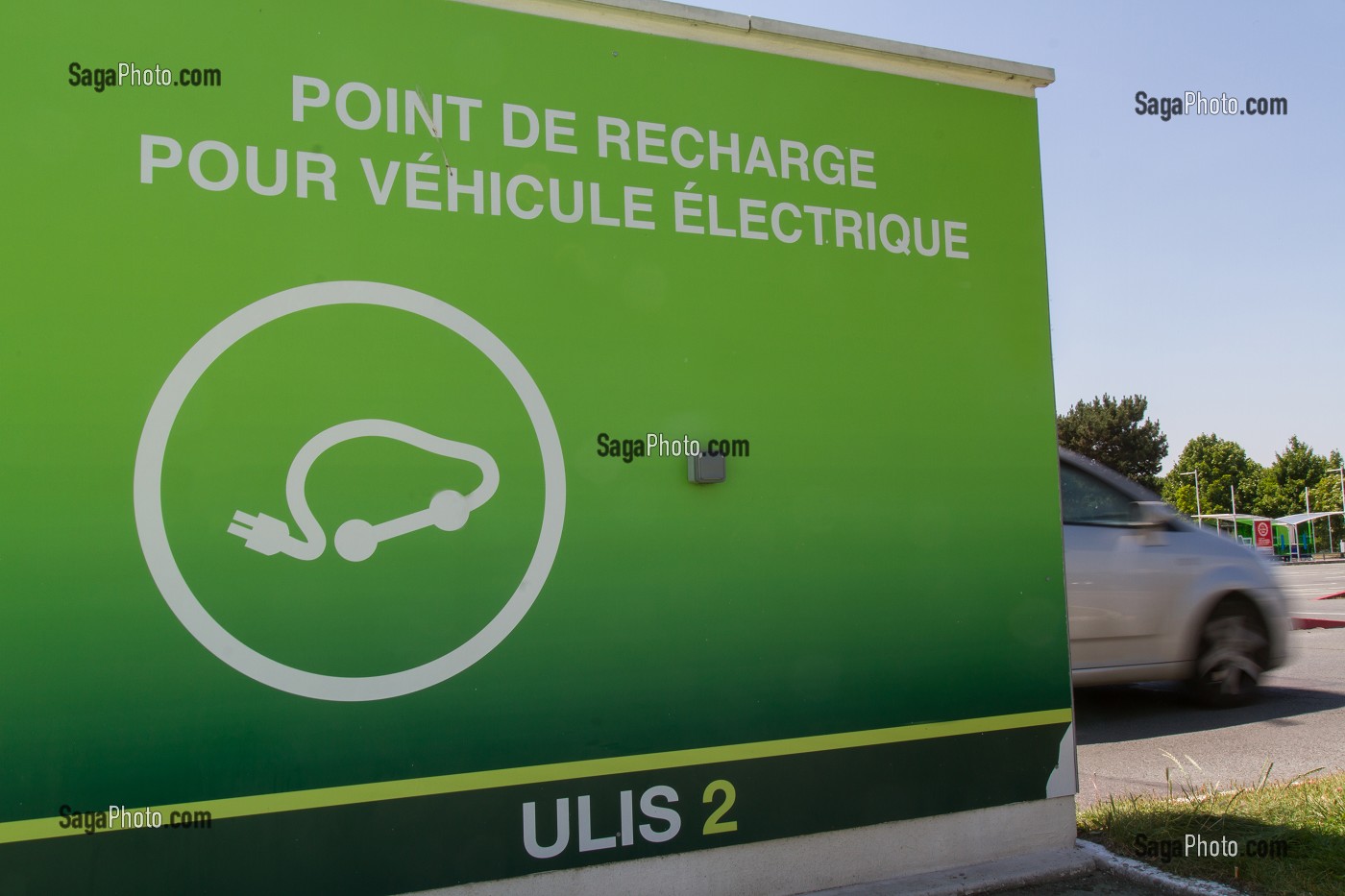 ILLUSTRATION VEHICULES ELECTRIQUES, LES ULIS, (91) ESSONNE, ILE-DE-FRANCE, FRANCE 