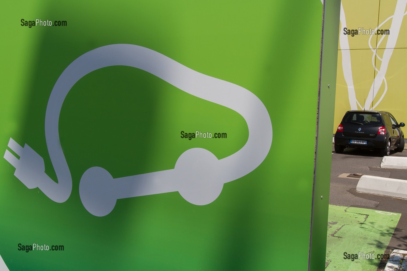 ILLUSTRATION VEHICULES ELECTRIQUES, LES ULIS, (91) ESSONNE, ILE-DE-FRANCE, 