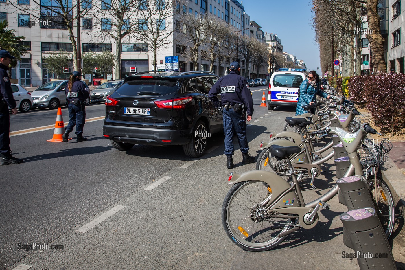 CONTROLE POLICE, CIRCULATION ALTERNEE, POLLUTION 