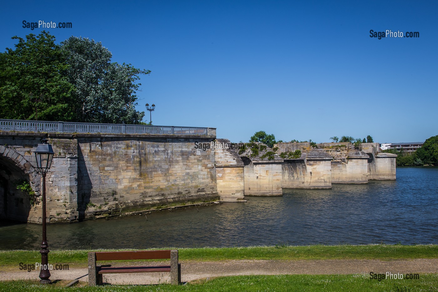 ILLUSTRATION YVELINES (78), ILE DE FRANCE, FRANCE 