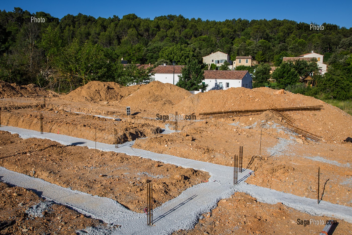 L'IMMOBILIER EN FRANCE, RIANS, (13) BOUCHES DU RHONE, PACA, FRANCE 