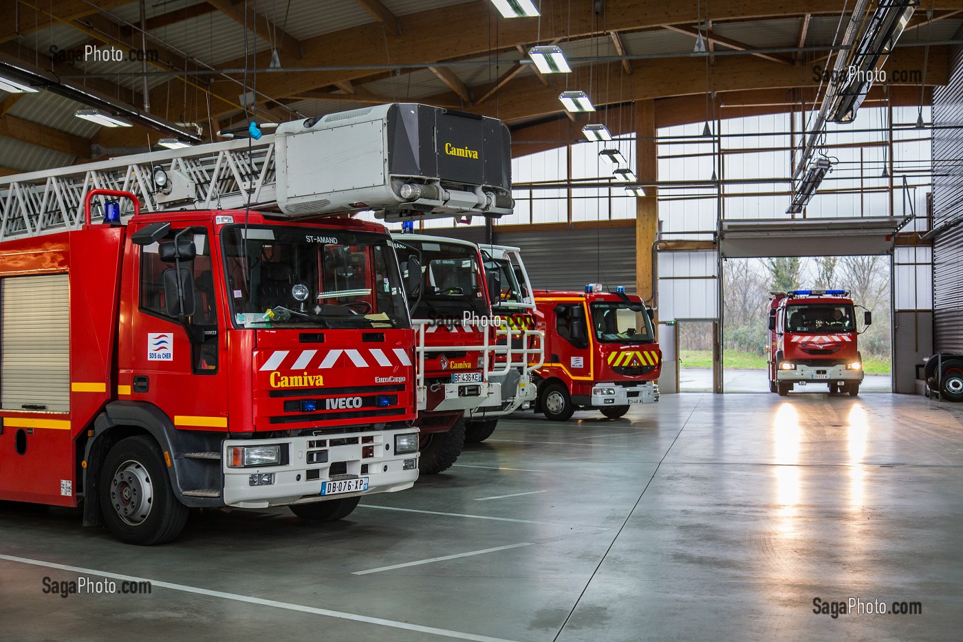 ILLUSTRATION CASERNE DE SAPEURS POMPIERS 