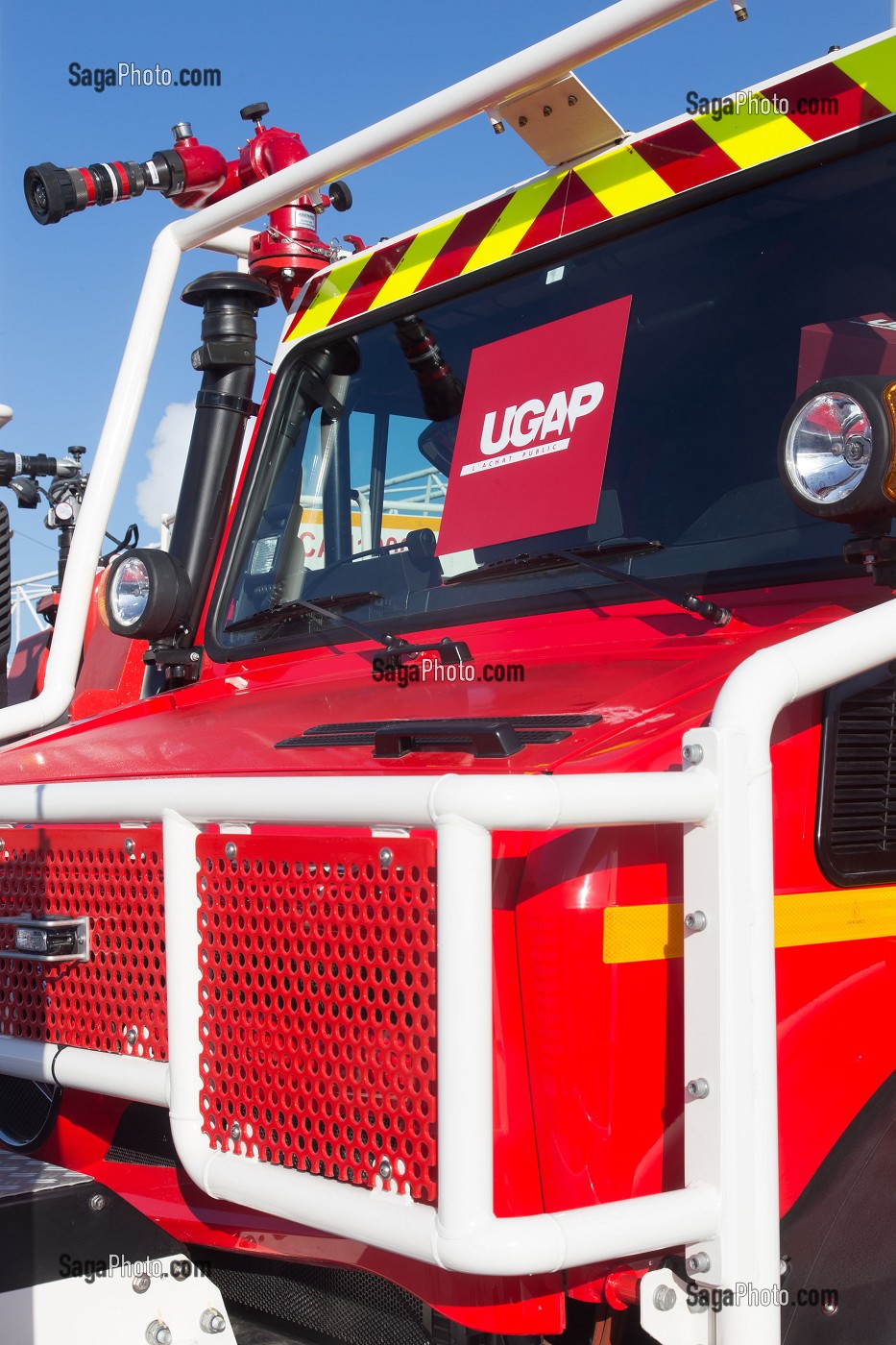 VEHICULES DE SAPEURS POMPIERS