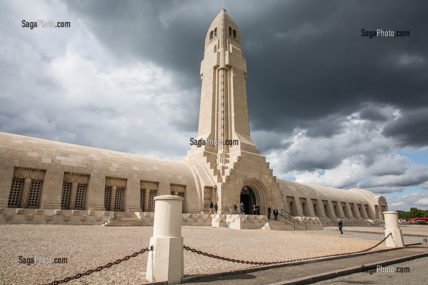 OSSUAIRE DE DOUAUMONT 