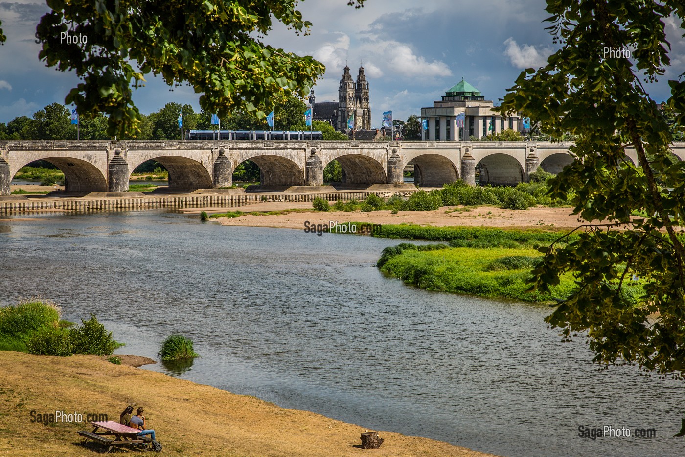 LA LOIRE AU FIL DE L'EAU, INDRE ET LOIRE, (37), REGION CENTRE VAL DE LOIRE, FRANCE 