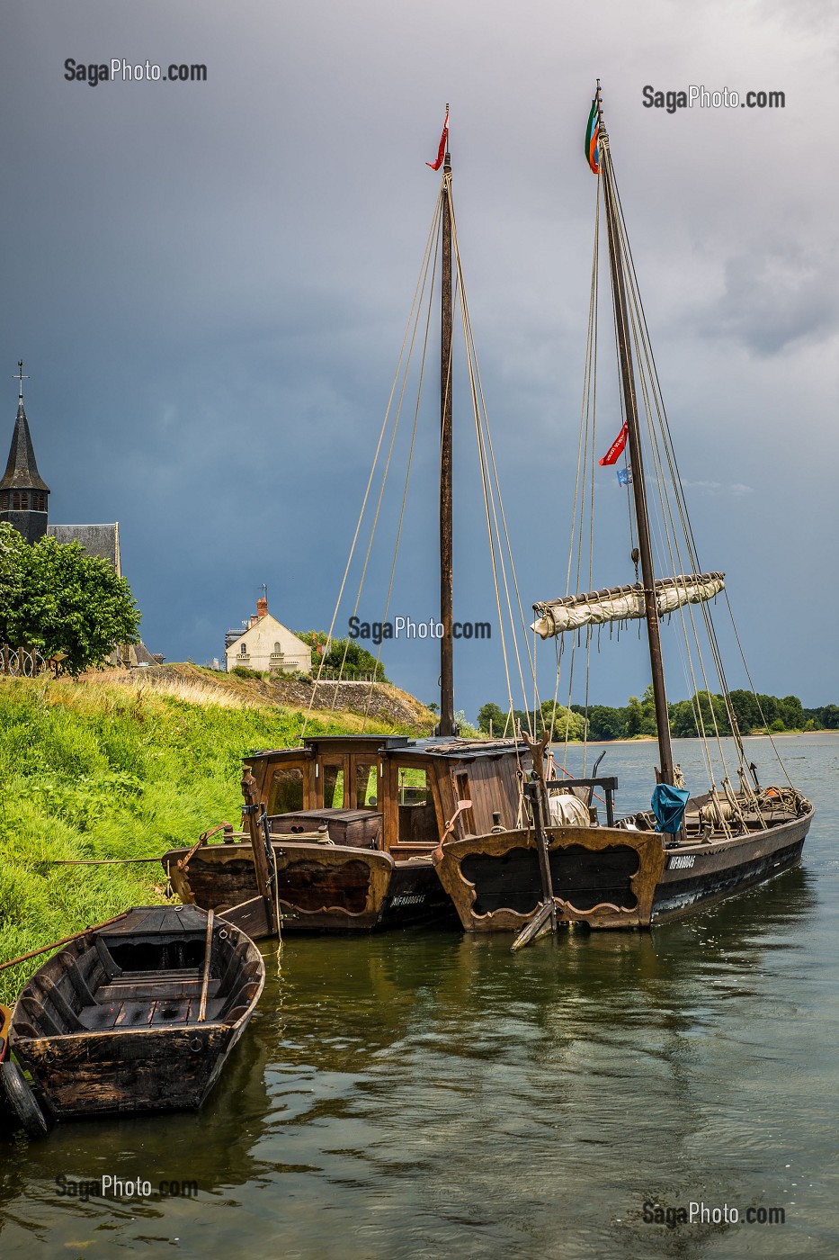 LA LOIRE AU FIL DE L'EAU, INDRE ET LOIRE, (37), REGION CENTRE VAL DE LOIRE, FRANCE 