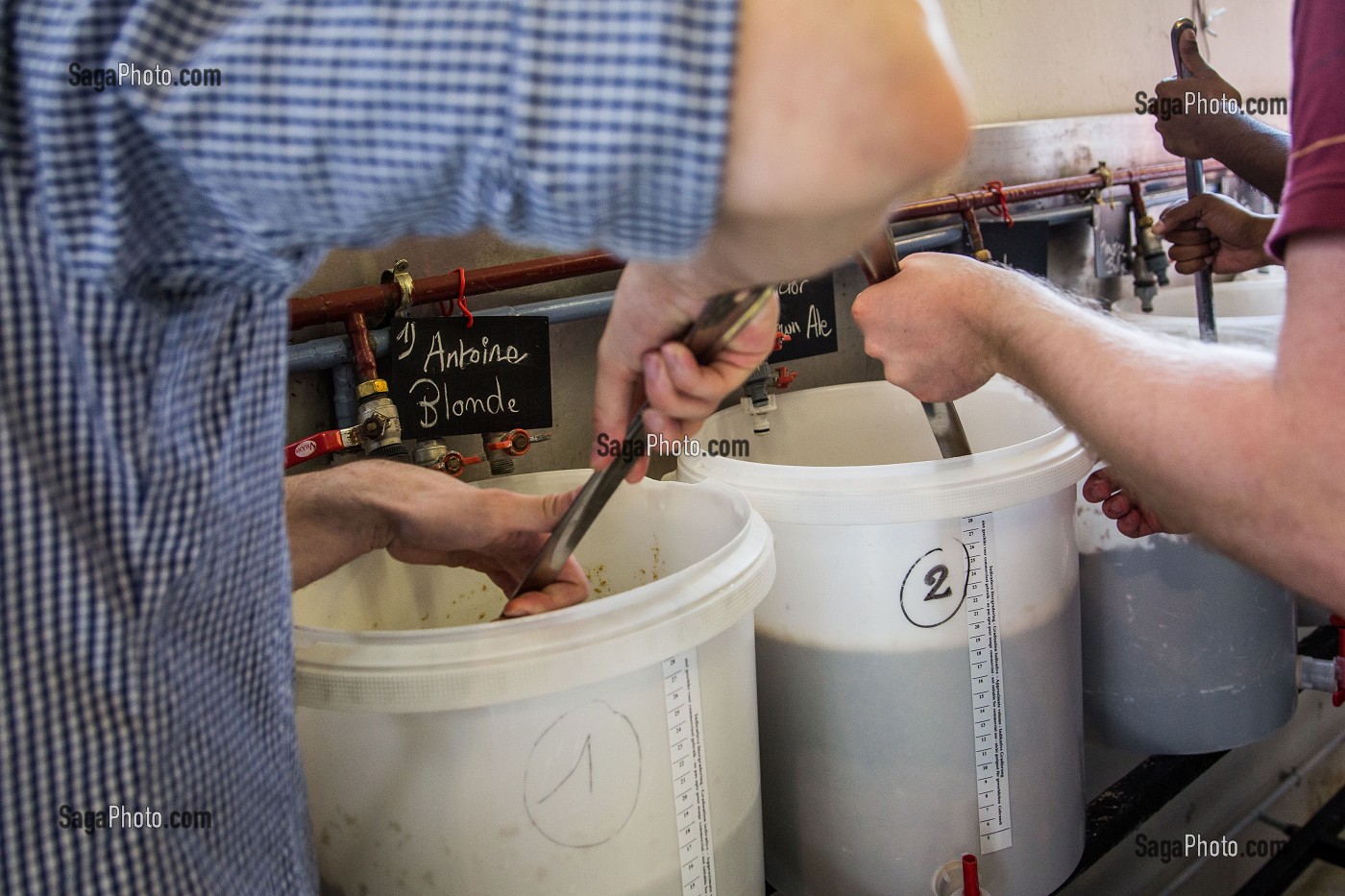 ATELIER DE BRASSAGE, LA MONTREUILLOISE, BIERE ARTISANALE 