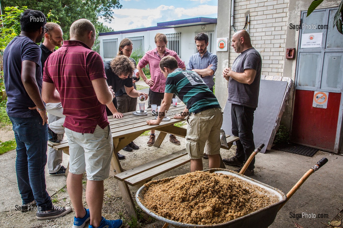 ATELIER DE BRASSAGE, LA MONTREUILLOISE, BIERE ARTISANALE 