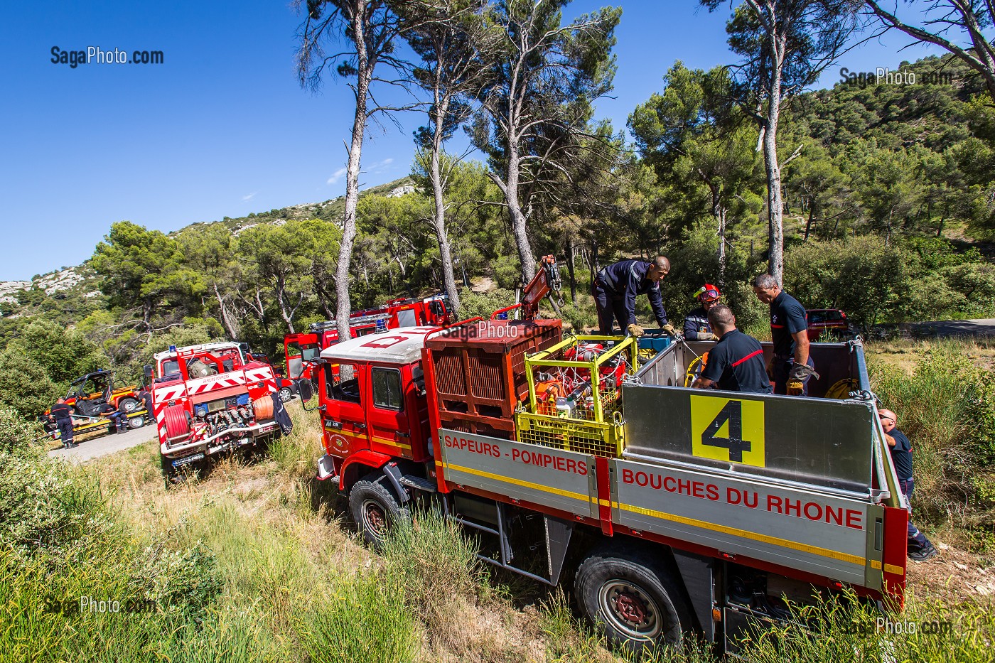SAPEURS POMPIERS, DETACHEMENT D'INTERVENTIONS HELIPORTES FEU DE FORET 
