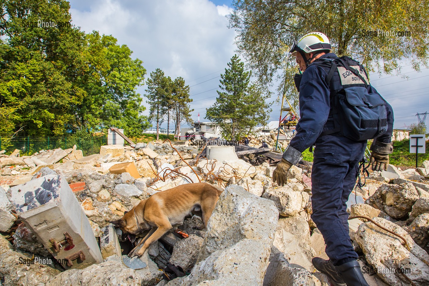 SAPEURS POMPIERS, SAUVETAGE DEBLAIEMENT 