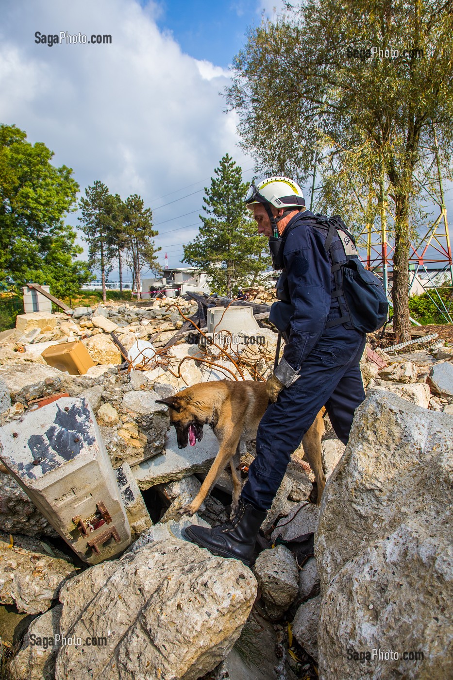 SAPEURS POMPIERS, SAUVETAGE DEBLAIEMENT 