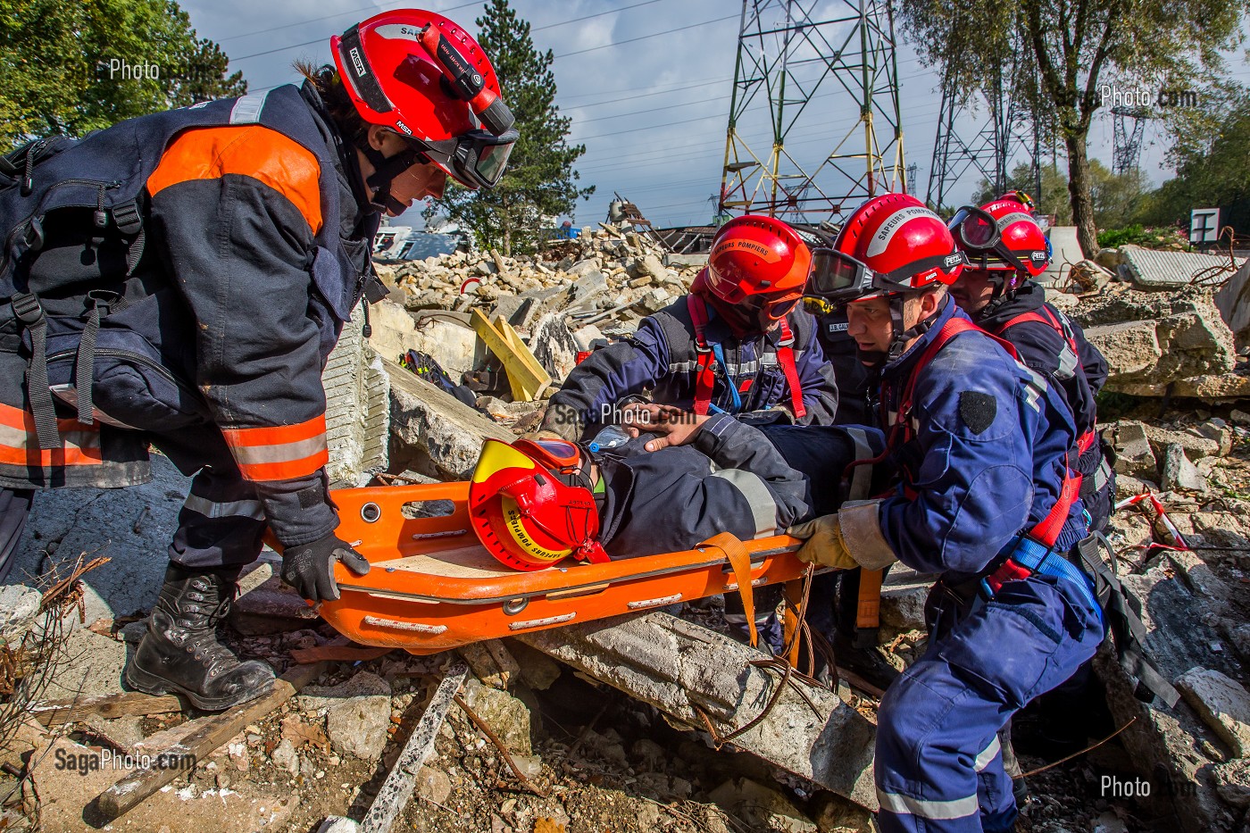 SAPEURS POMPIERS, SAUVETAGE DEBLAIEMENT 