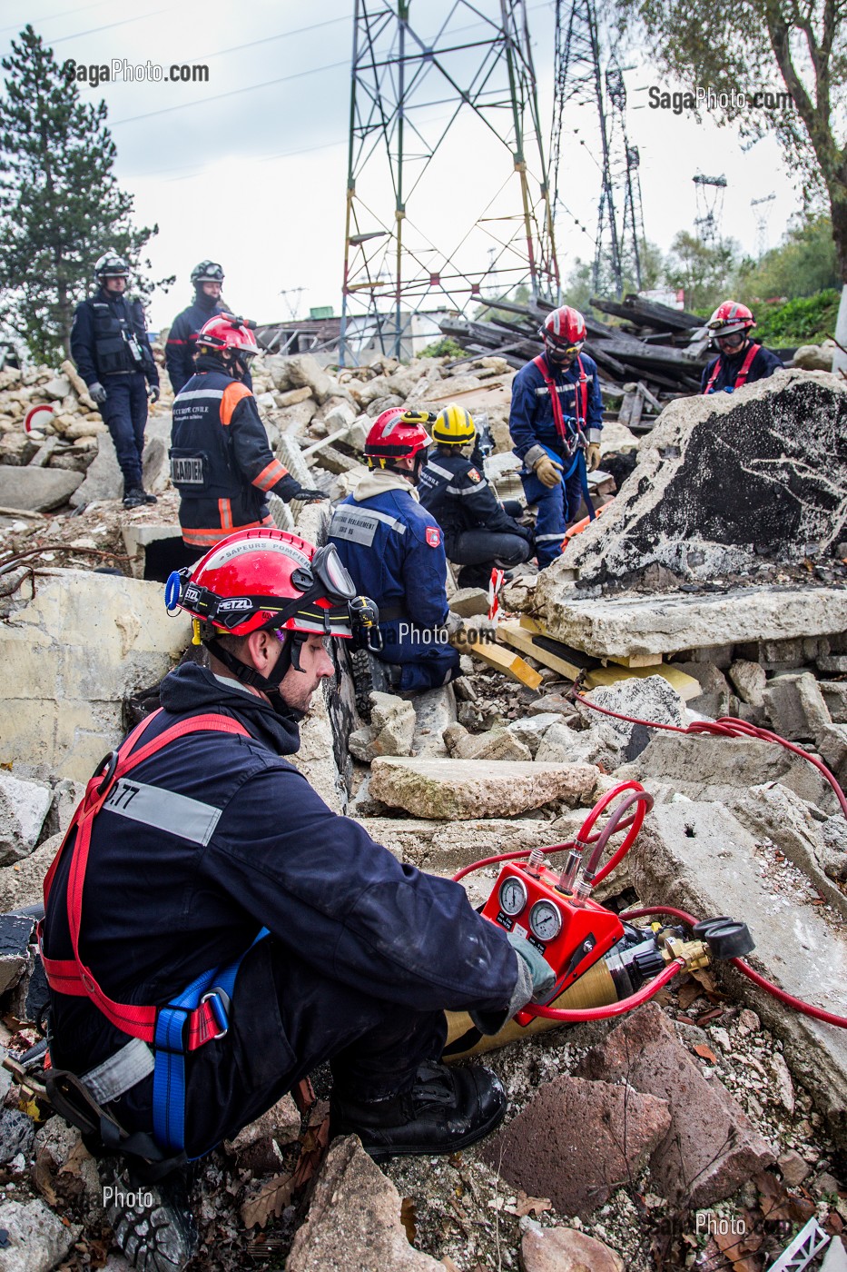 SAPEURS POMPIERS, SAUVETAGE DEBLAIEMENT 