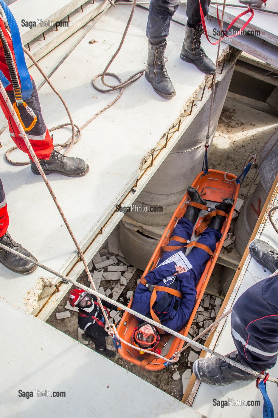 SAPEURS POMPIERS, SAUVETAGE DEBLAIEMENT 