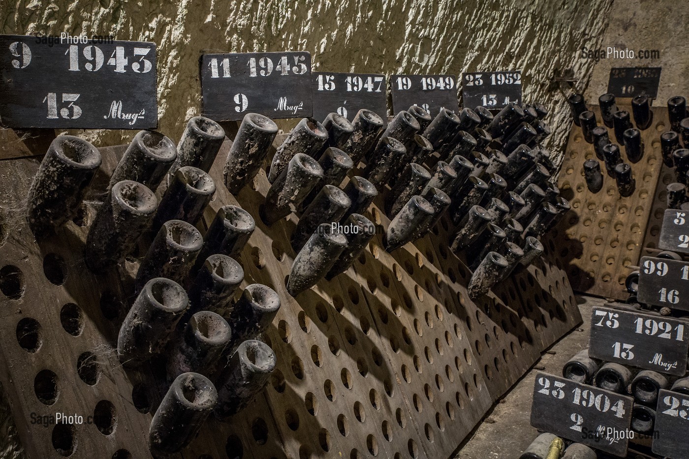 ILLUSTRATION VIN, FRANCE 