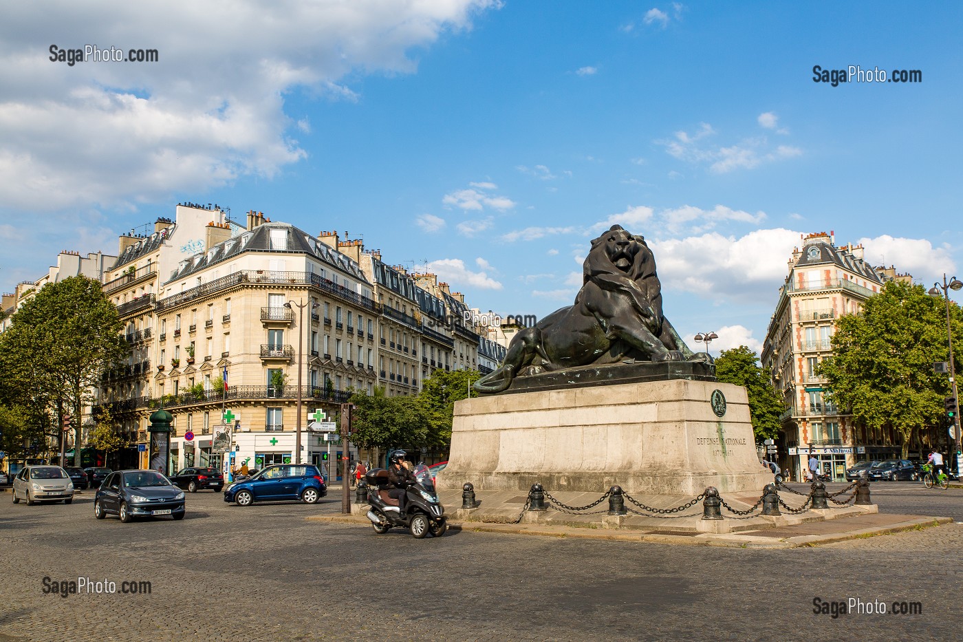 REPLIQUE DU LION DE BELFORT, PLACE DENFERT ROCHEREAU, PARIS, 14EME ARRONDISSEMENT, FRANCE, EUROPE 