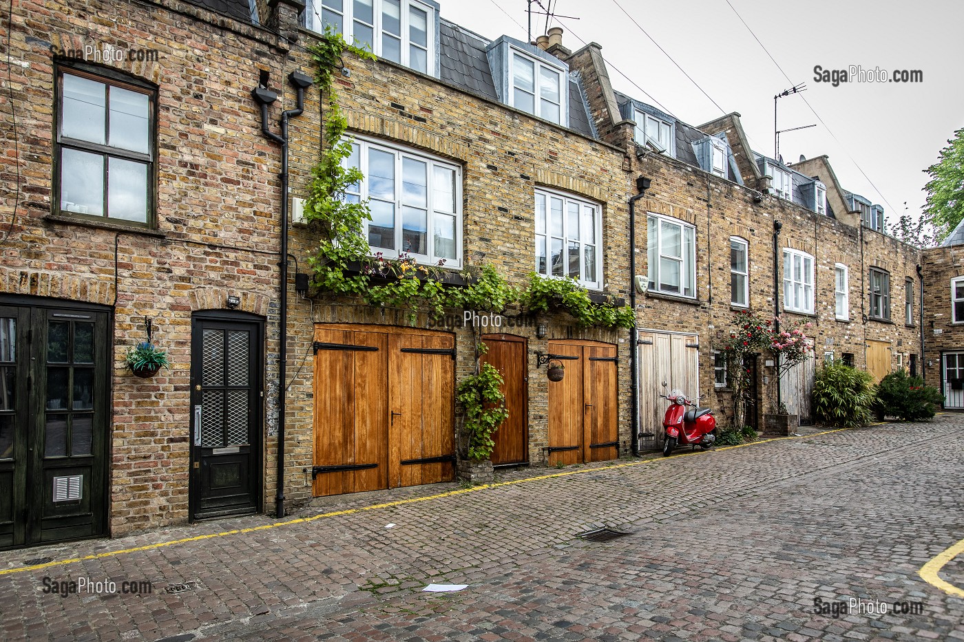 MAISONS DANS LE QUARTIER DE NOTTING HILL, LONDRES, ANGLETERRE 